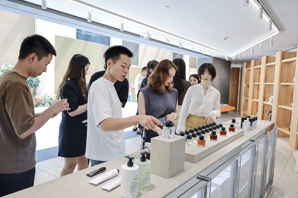 BYREDO1.jpg